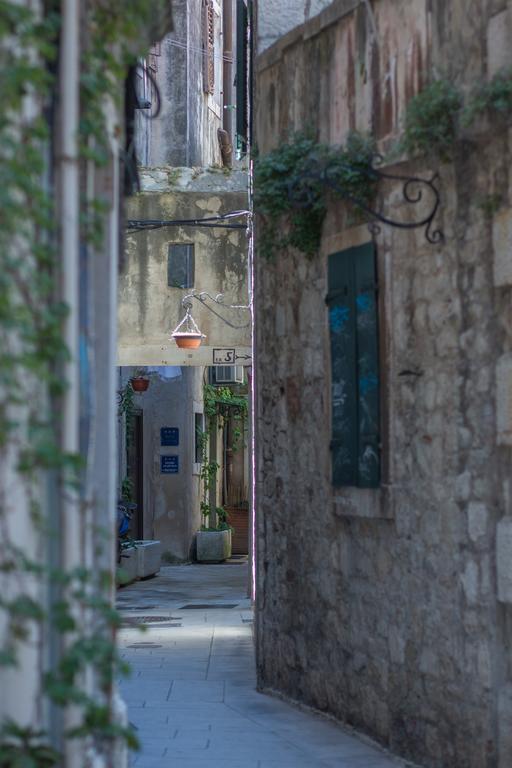 First Vestibul Διαμέρισμα Σπλιτ Εξωτερικό φωτογραφία